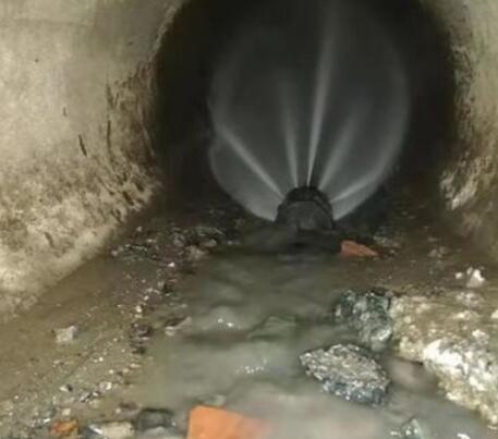 布尔津市政管道清淤