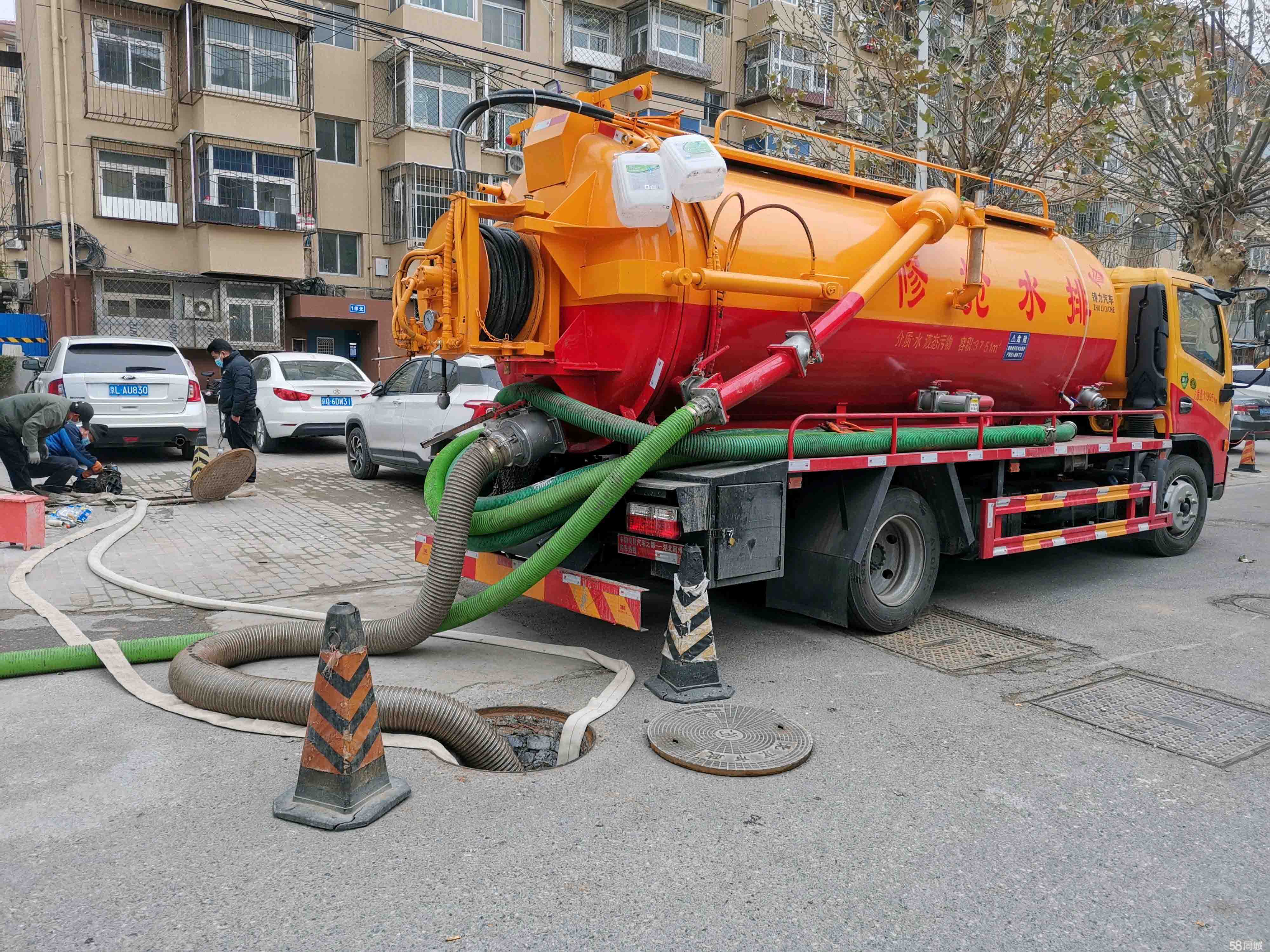 布尔津抽粪吸污